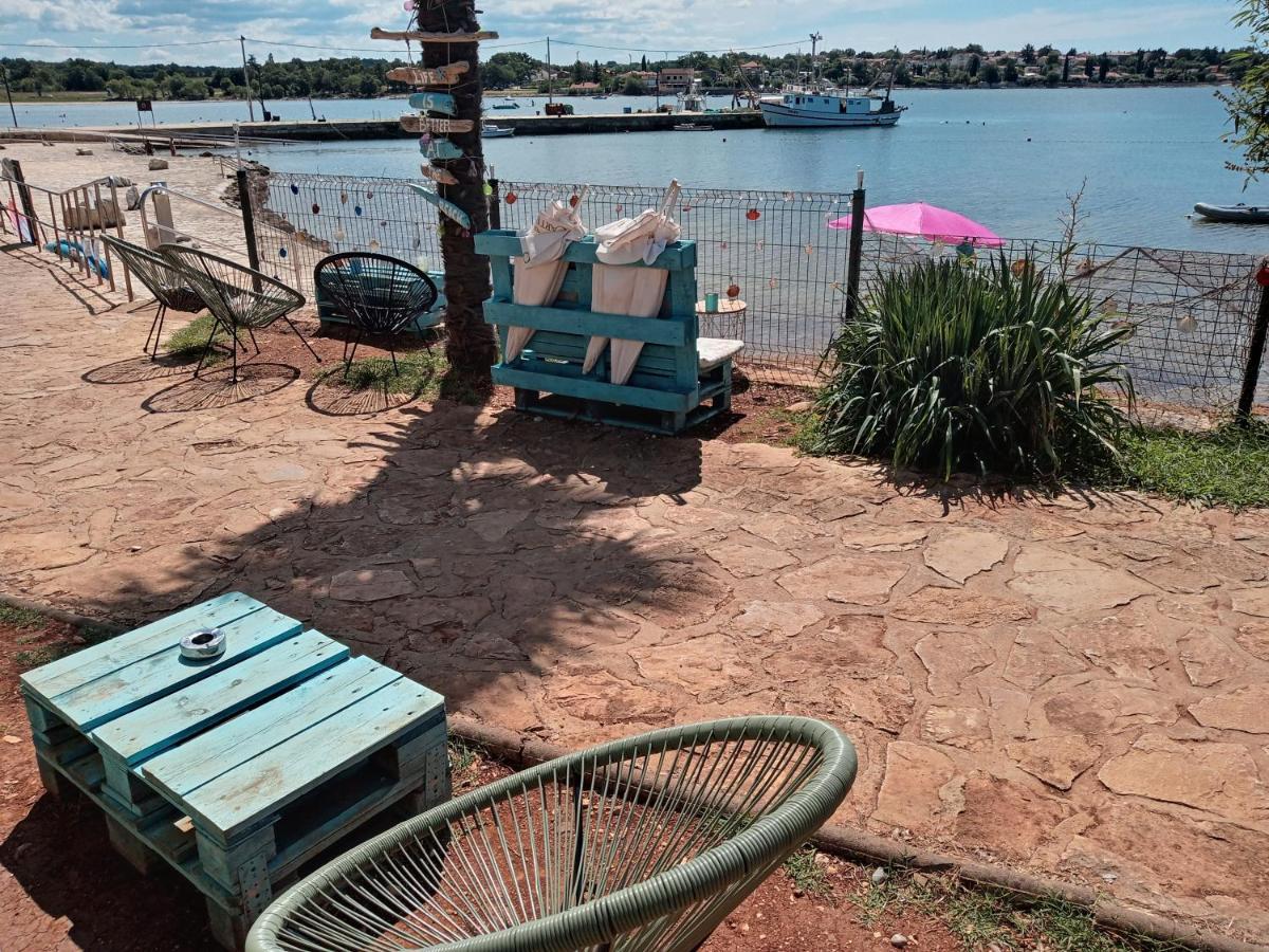 Apartament Apartman Sole Karigador Zewnętrze zdjęcie